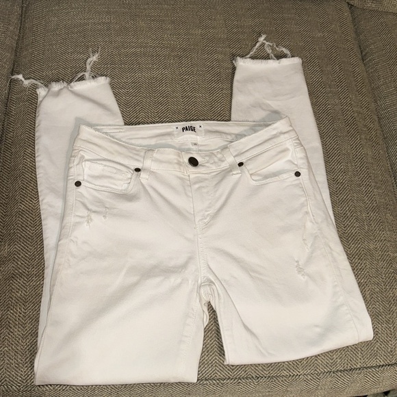 PAIGE WMN’s Dice White VERDUGO Crop Destructed Bottoms Size 26 - Picture 5 of 16